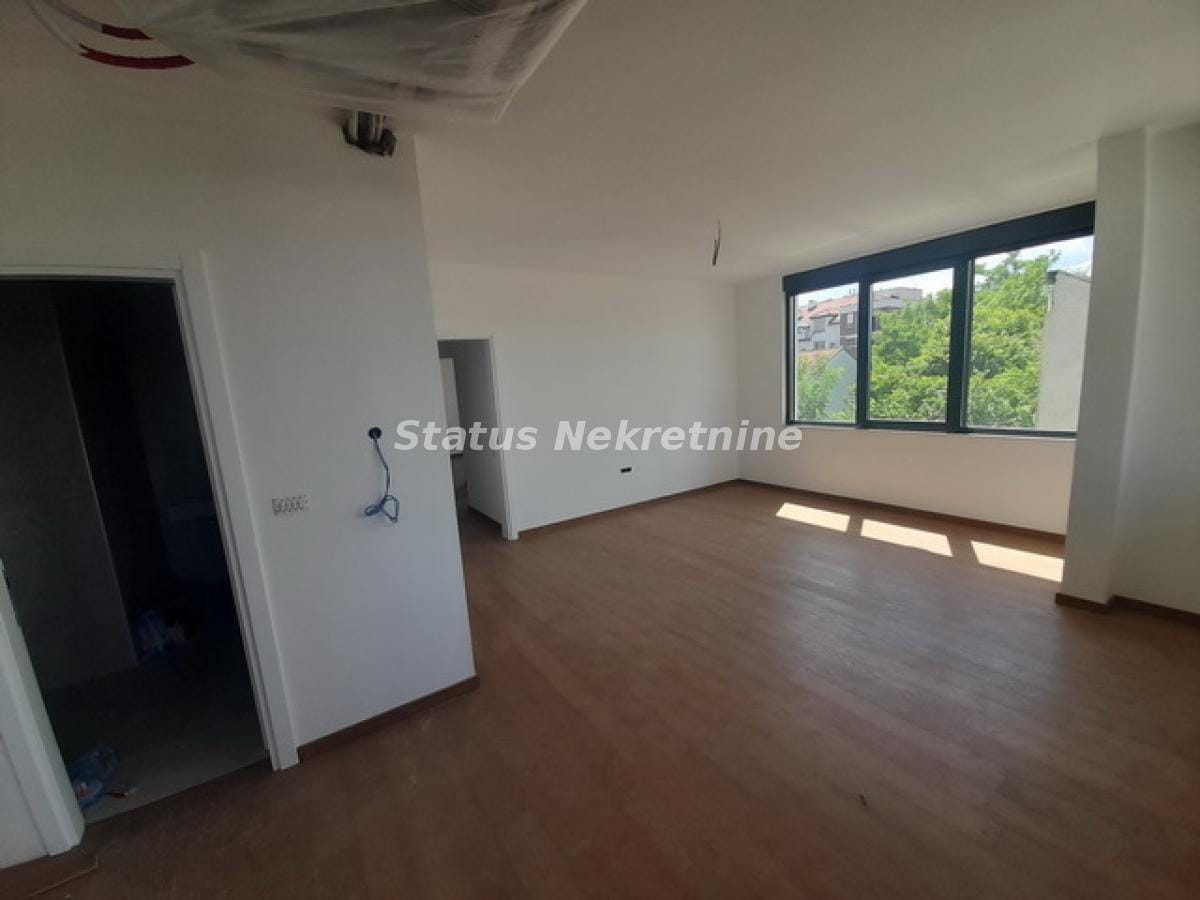 Stan Prodaja Novi Sad  140 m2