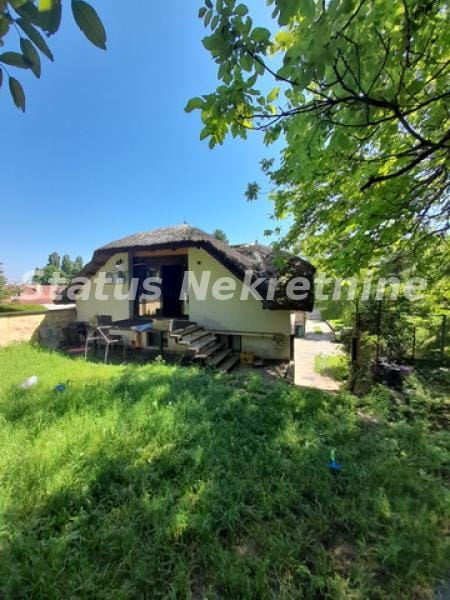 Kuća na prodaju, Sremski Karlovci, 250m², 309.000 €