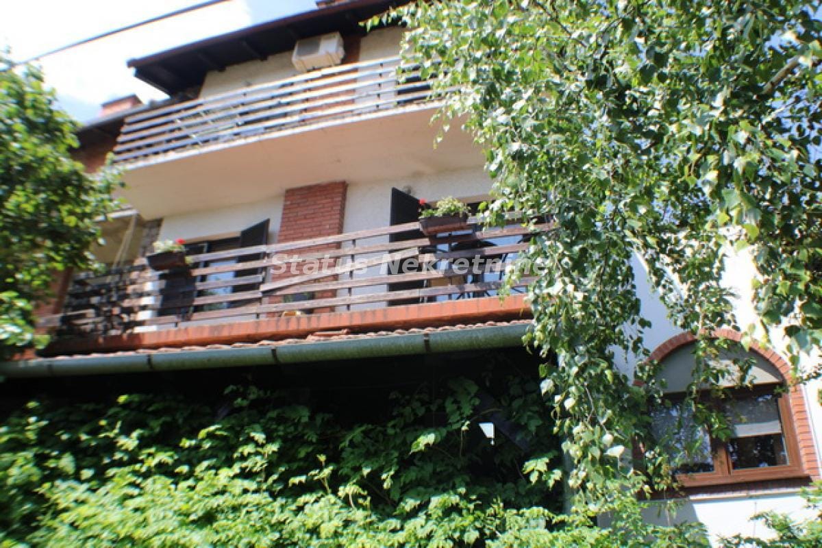 Kuća Prodaja Novi Sad  264 m2