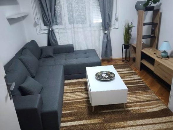 Stan Prodaja Beograd Karaburma 60 m2