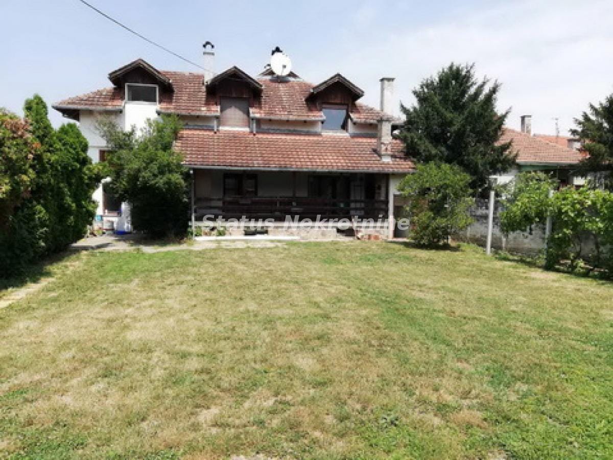 Kuća Izdavanje Novi Sad  320 m2