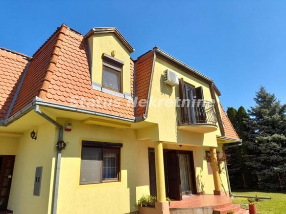 Kuća Prodaja Novi Sad  200 m2