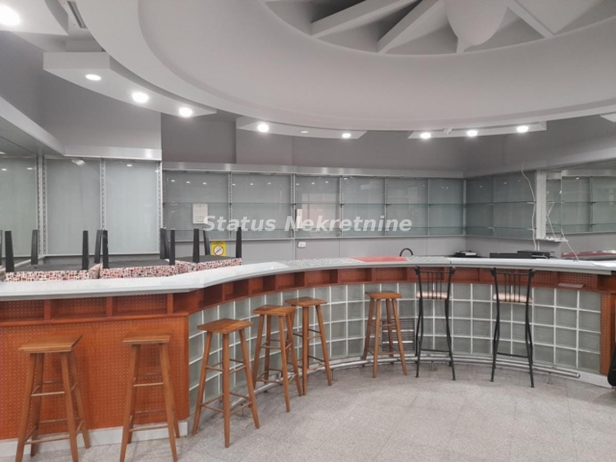 Lokal Izdavanje Novi Sad  39 m2