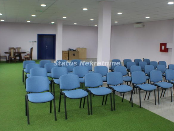 Lokal Izdavanje Novi Sad  273 m2