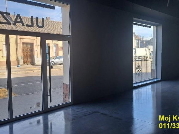Lokal Izdavanje Pančevo  1800 m2