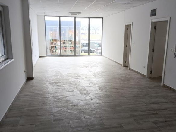 Lokal Izdavanje Beograd Krnjača 205 m2