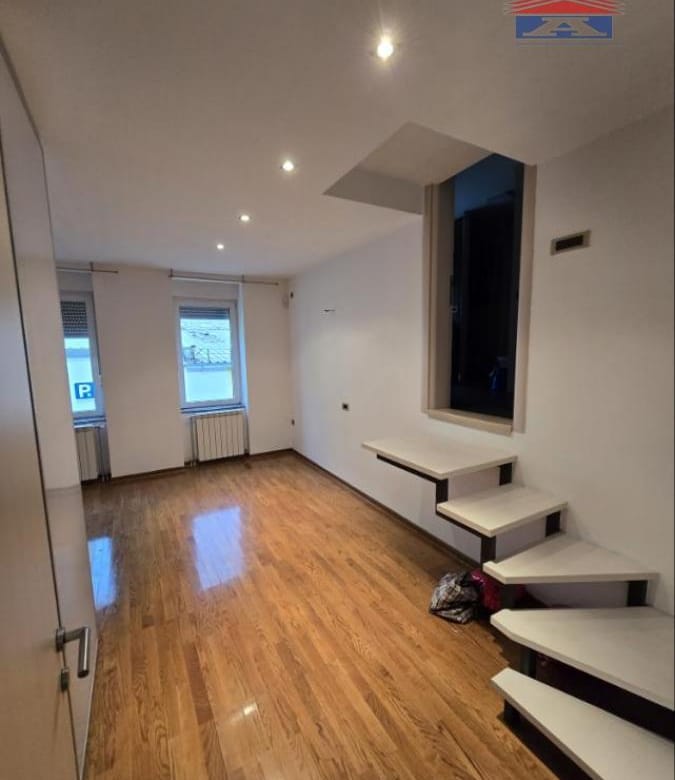 Lokal za izdavanje, Centar, Novi Sad, 119m², 1.300 €/mes