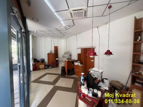 Lokal Izdavanje Beograd Banovo Brdo 32 m2