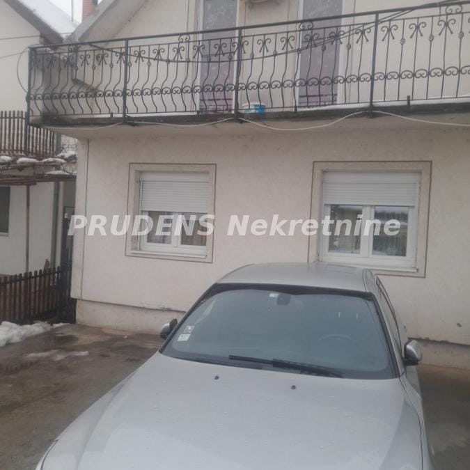 Kuća Prodaja Beograd  465 m2