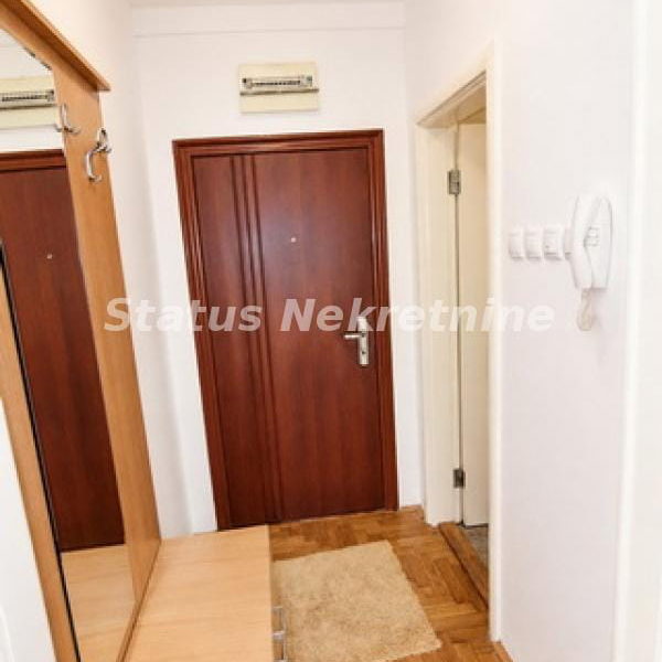 Stan Prodaja Novi Sad  24 m2