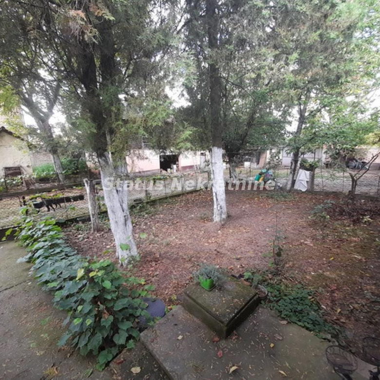 Kuća Prodaja Ruma  220 m2