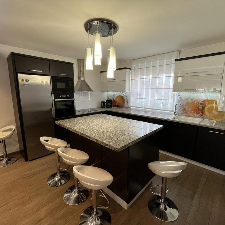 Kuća Prodaja Novi Sad  402 m2