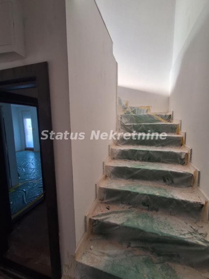 Stan Prodaja Novi Sad  65 m2