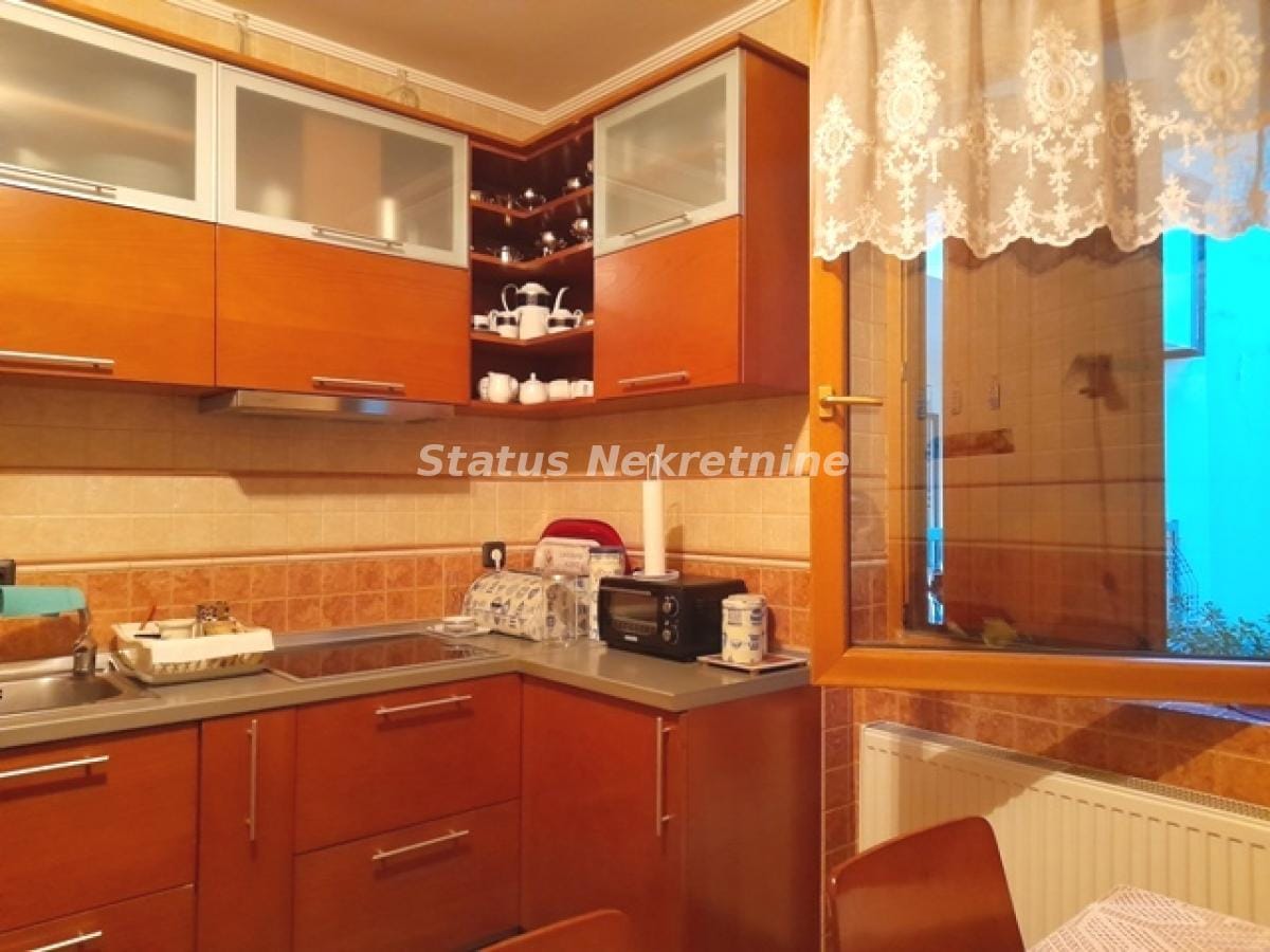Stan Prodaja Novi Sad  54 m2
