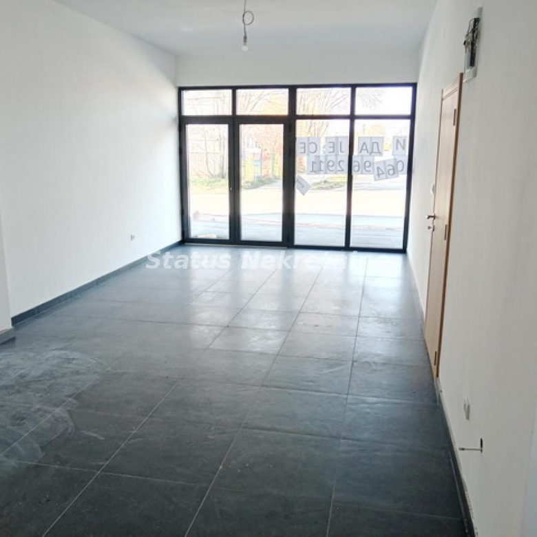 Lokal Izdavanje Novi Sad  50 m2