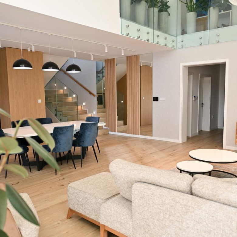 Kuća Prodaja Novi Sad  360 m2