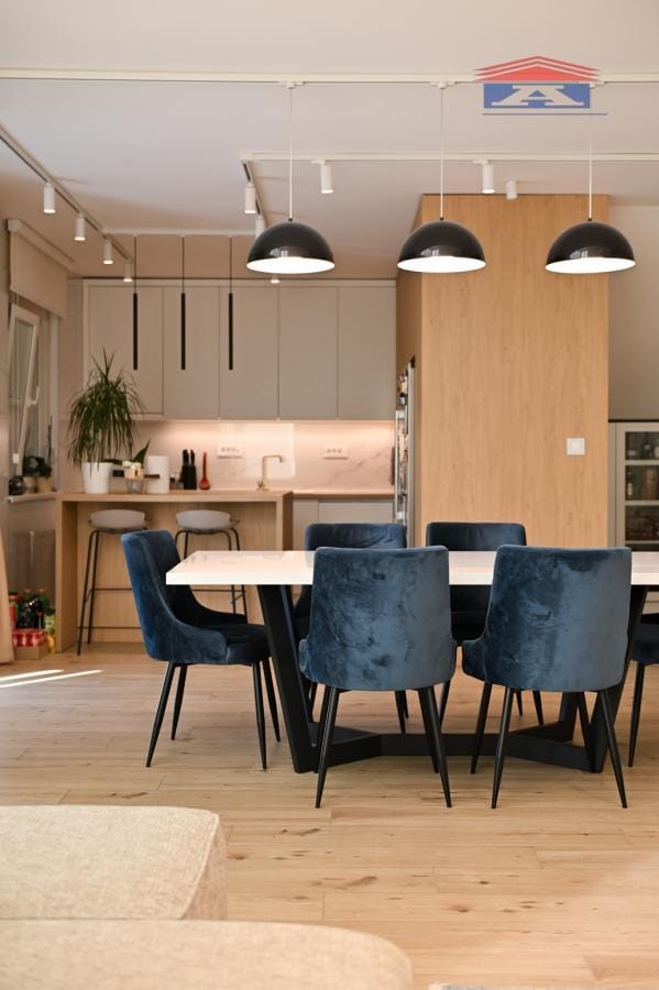Kuća Prodaja Novi Sad  360 m2
