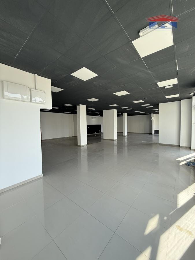 Lokal Izdavanje Novi Sad Lokal Izdavanje Novi Sad 310 m2
