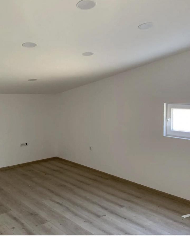Lokal Prodaja Novi Sad  203 m2