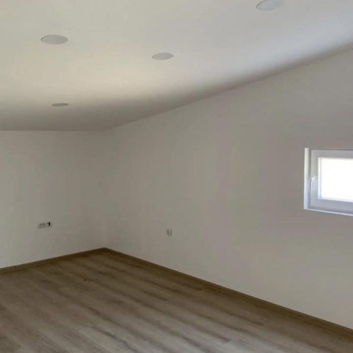 Lokal Prodaja Novi Sad  203 m2