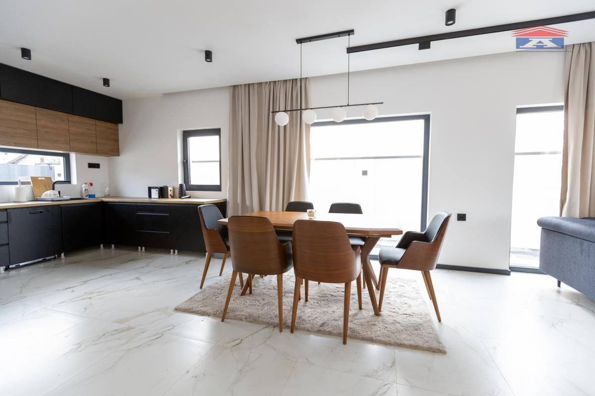 Kuća Prodaja Novi Sad  122 m2