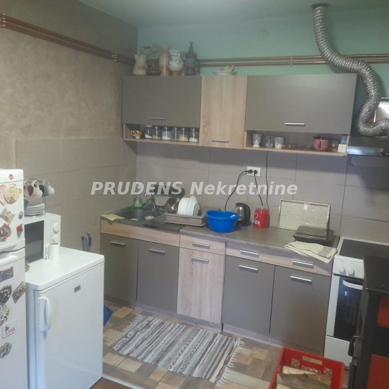 Kuća Prodaja Pećinci Deč 90 m2