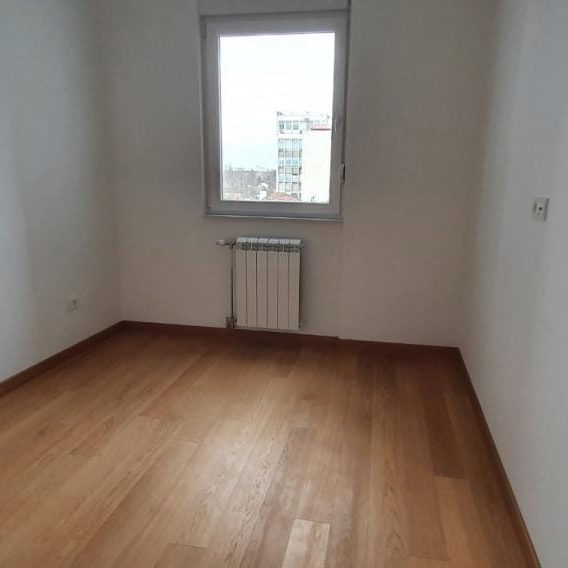 Lokal Izdavanje Novi Sad  60 m2