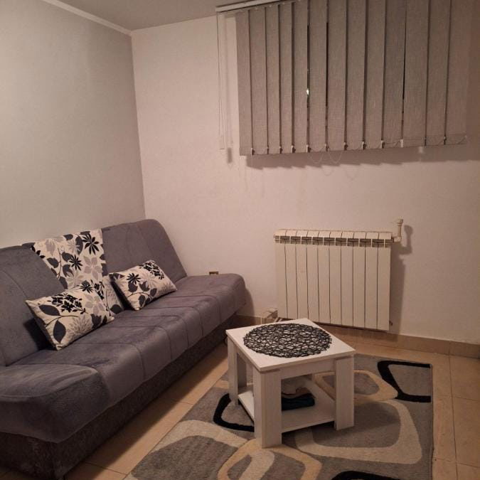 Stan Prodaja Novi Sad  34 m2