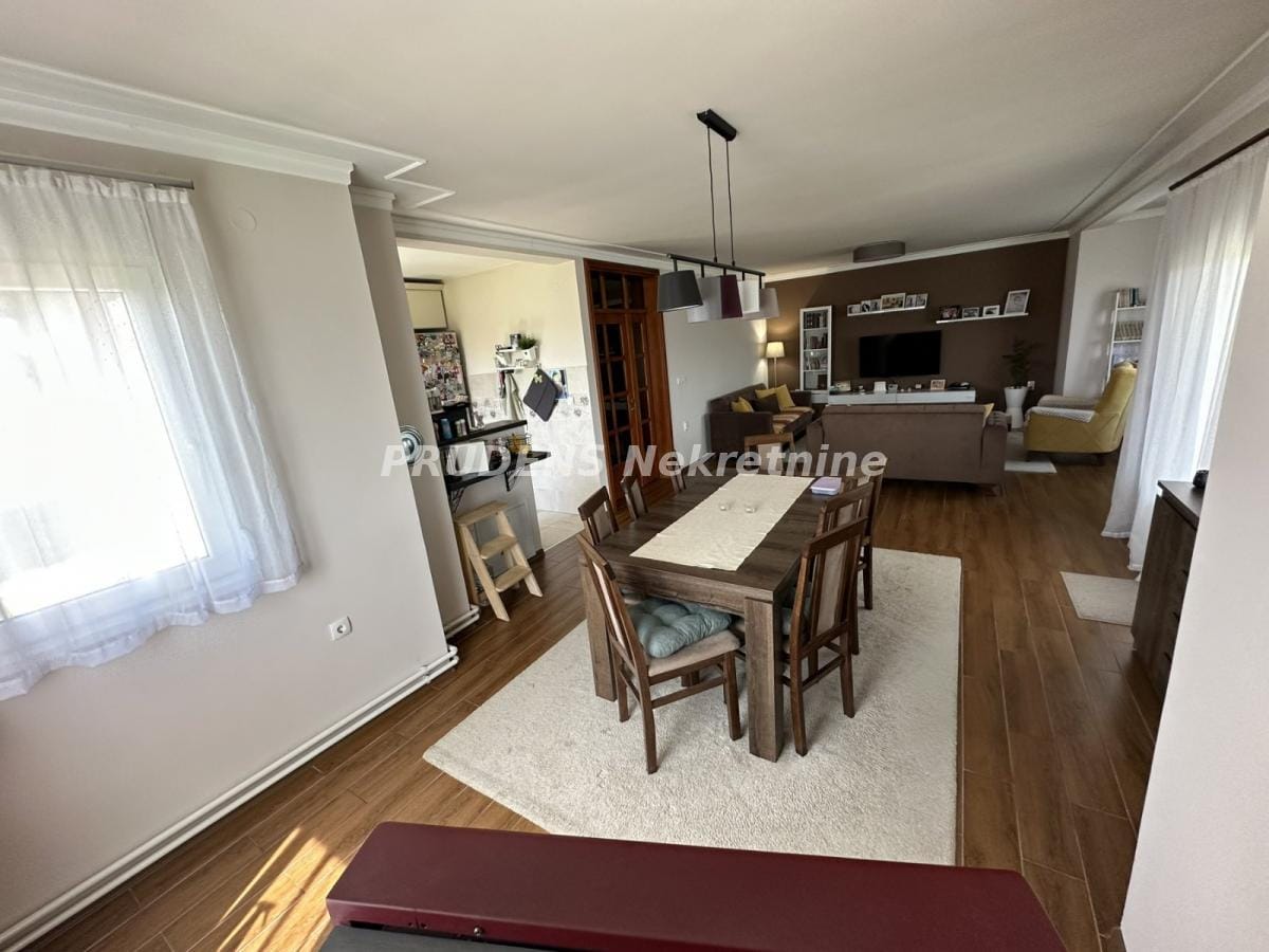 Kuća Prodaja Beograd Kuća Prodaja Beograd Dobanovci 110 m2