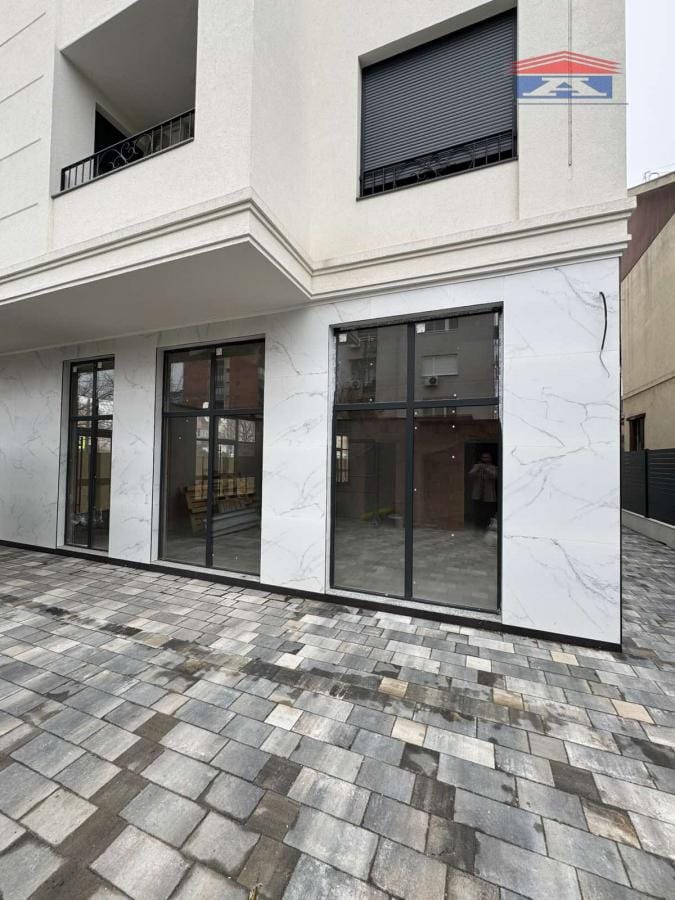 Lokal Izdavanje Novi Sad Lokal Izdavanje Novi Sad 220 m2