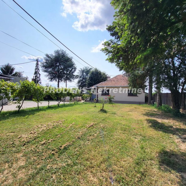 Kuća Prodaja Beograd 1000 Ruža 400 m2