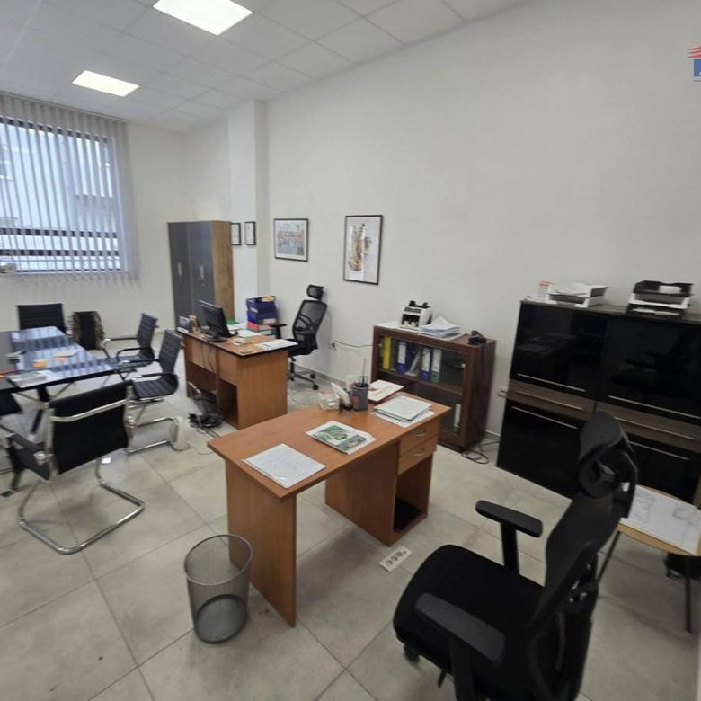 Lokal Prodaja Novi Sad  86 m2