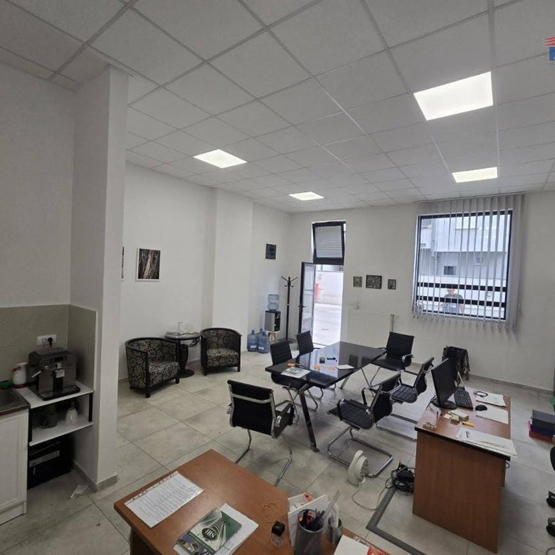 Lokal Prodaja Novi Sad  86 m2