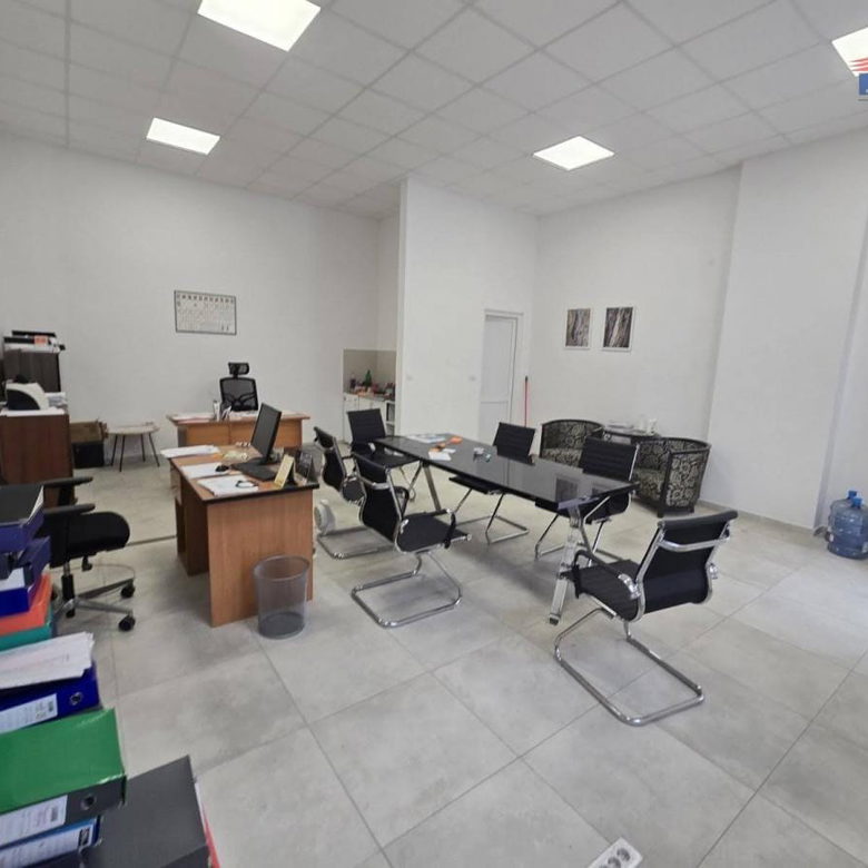 Lokal Prodaja Novi Sad  86 m2