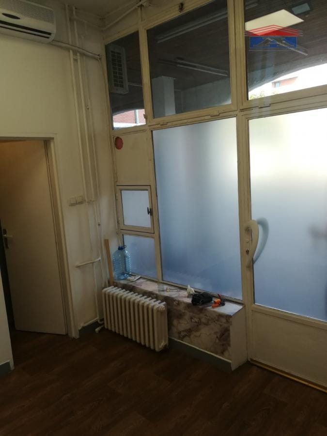 Lokal Izdavanje Novi Sad  10 m2