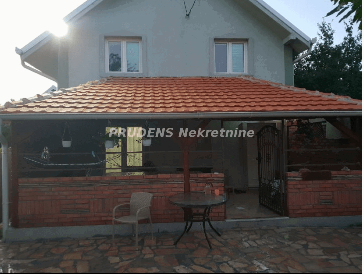 Kuća Prodaja Beograd  465 m2