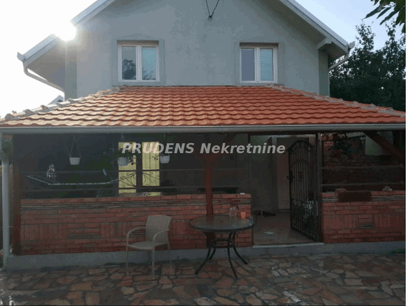 Kuća Prodaja Beograd  465 m2