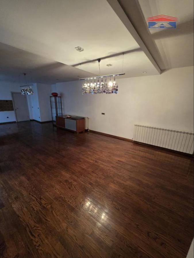 Lokal Izdavanje Novi Sad  119 m2