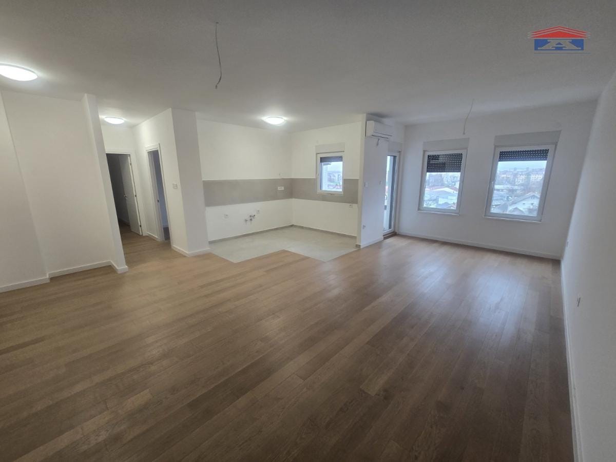 Stan Prodaja Novi Sad  129 m2