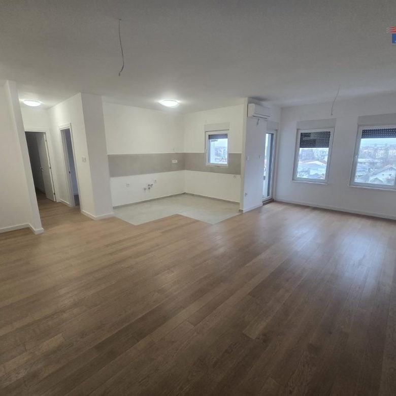 Stan Prodaja Novi Sad  129 m2