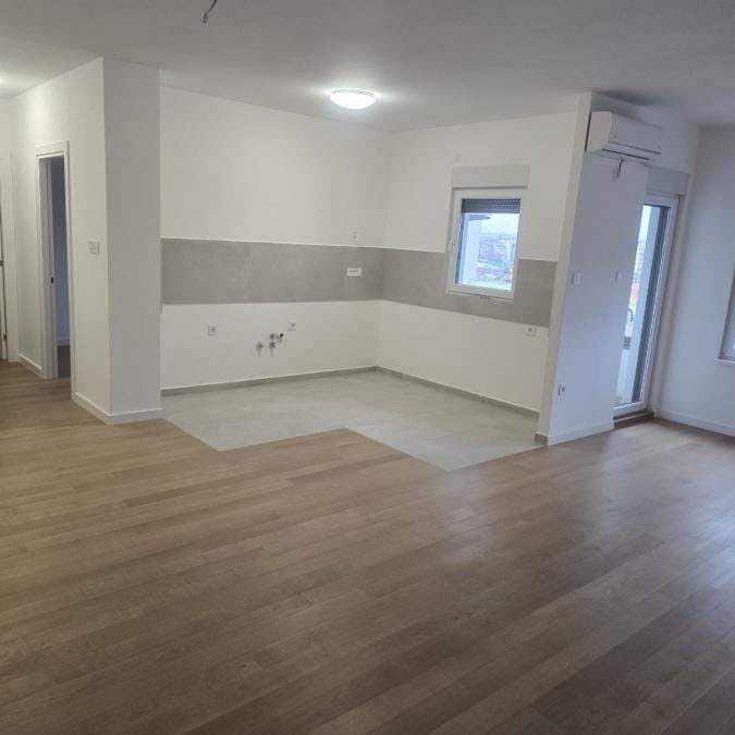 Stan Prodaja Novi Sad  129 m2