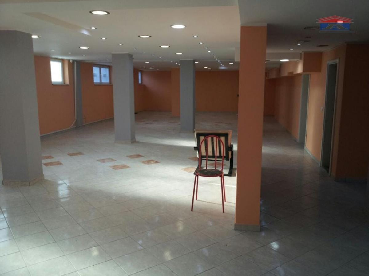 Lokal Prodaja Novi Sad  260 m2