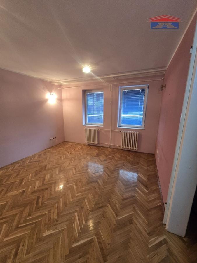 Lokal Izdavanje Novi Sad  40 m2