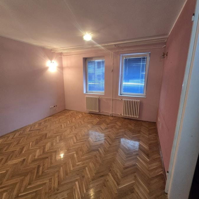 Lokal Izdavanje Novi Sad  40 m2