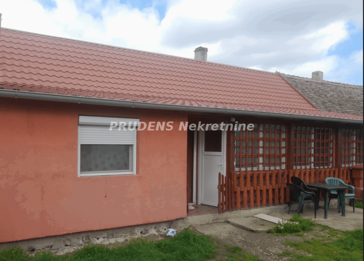 Kuća Prodaja Pećinci Kuća Prodaja Pećinci Deč 90 m2