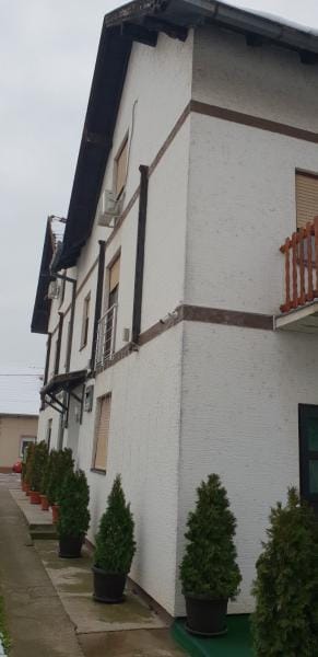 Kuća Prodaja Novi Sad  280 m2