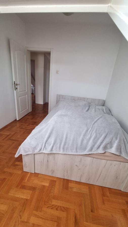 Stan Prodaja Novi Sad  66 m2