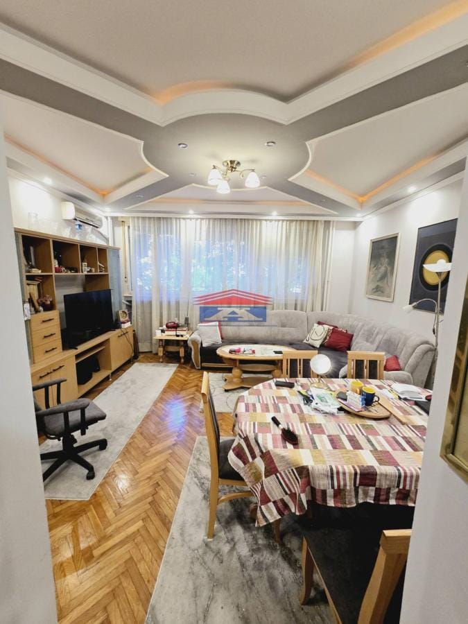 Stan Prodaja Novi Sad  87 m2