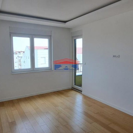 Stan Prodaja Novi Sad  112 m2