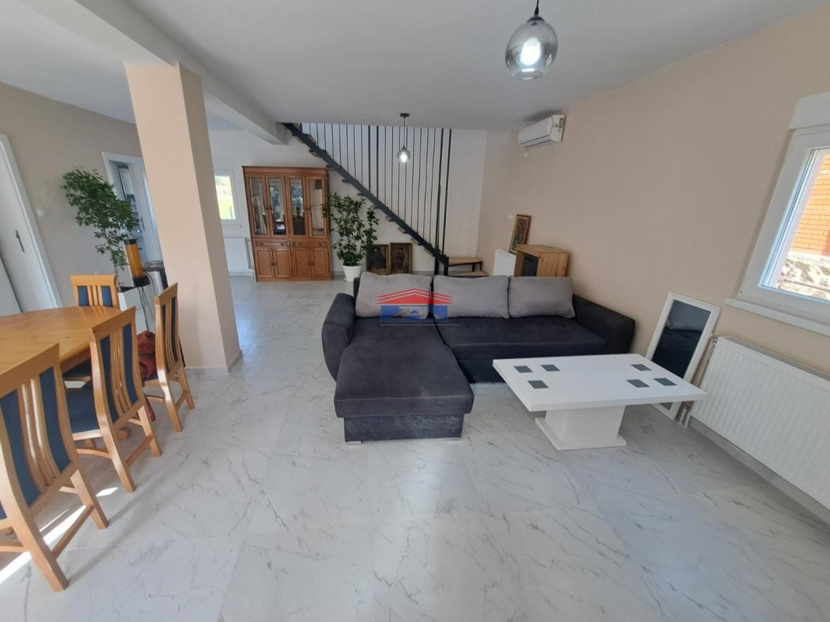 Kuća Prodaja Novi Sad  120 m2